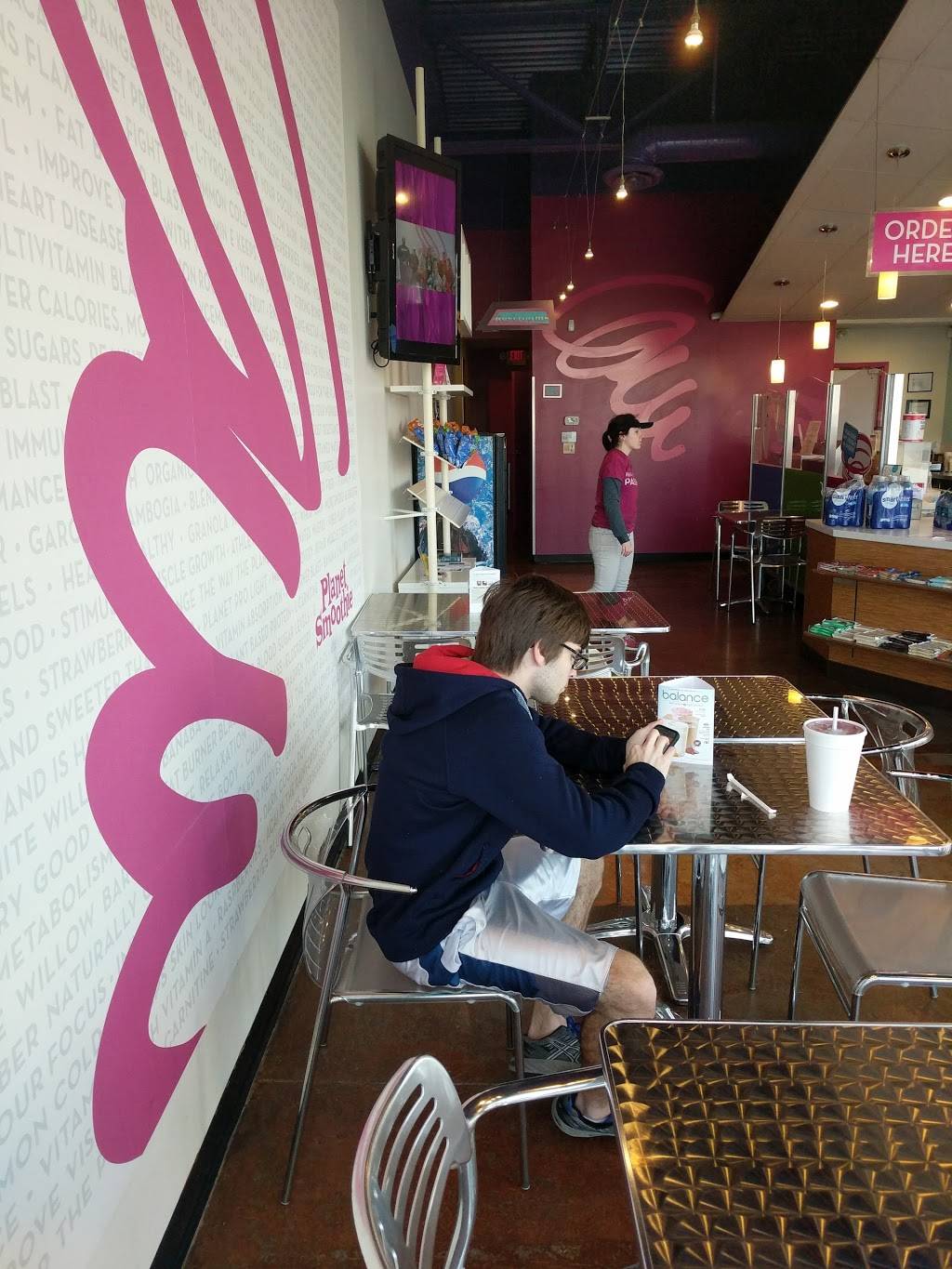 Planet Smoothie | restaurant | 7578 Cox Ln, West Chester Township, OH 45069, USA | 5137559400 OR +1 513-755-9400