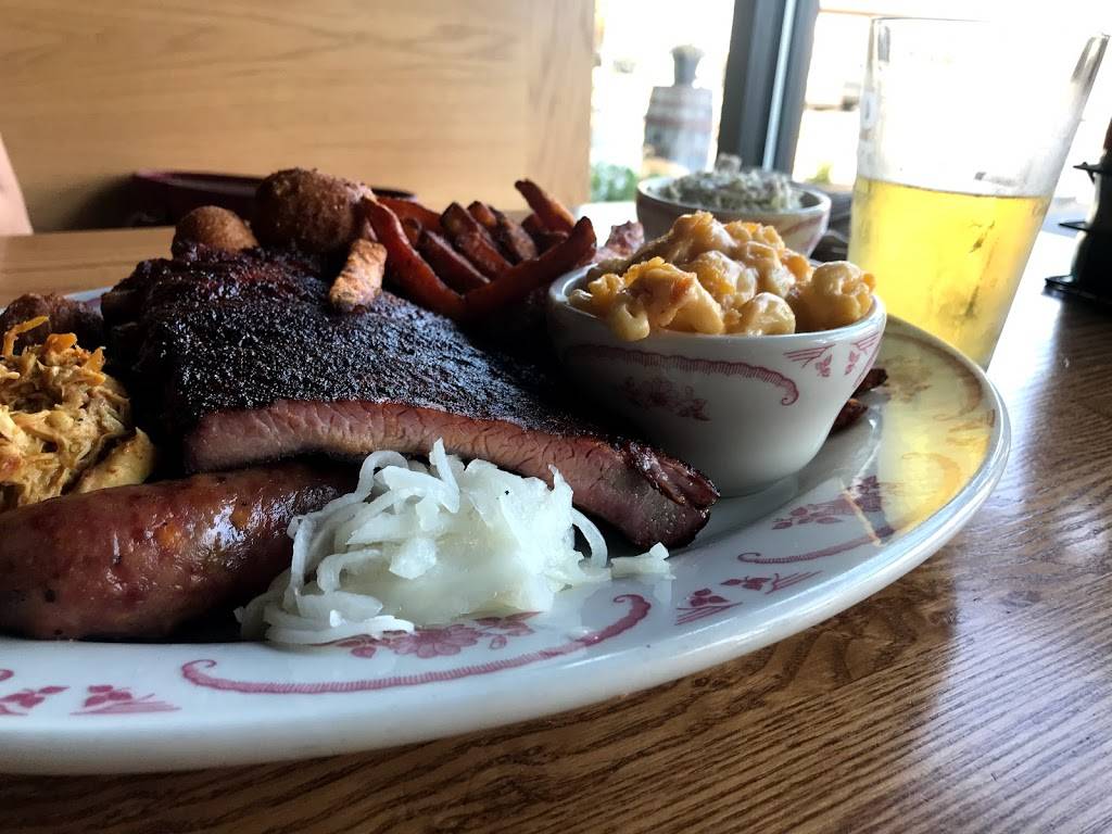 Midwood Smokehouse | restaurant | 540 Brandywine Rd C, Charlotte, NC 28209, USA | 9802377929 OR +1 980-237-7929