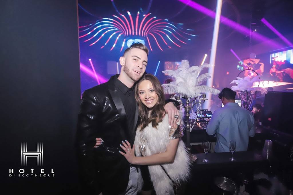 Hotel Discotheque | Hideout Kitchen & Bar | night club | 18326 Tuscany Stone, San Antonio, TX 78258, USA | 2104991111 OR +1 210-499-1111