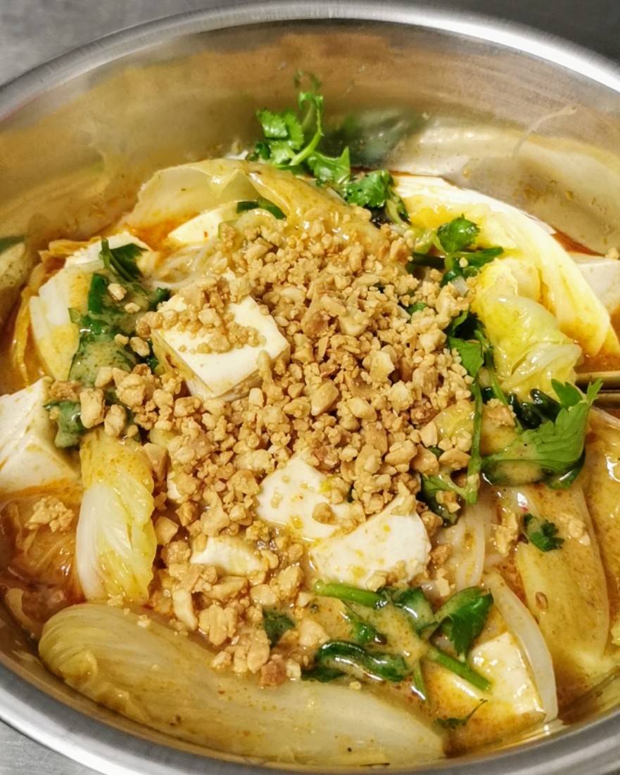 Simply Thai | meal takeaway | 360 George St N, Peterborough, ON K9H 2H6, Canada | 7055363288 OR +1 705-536-3288