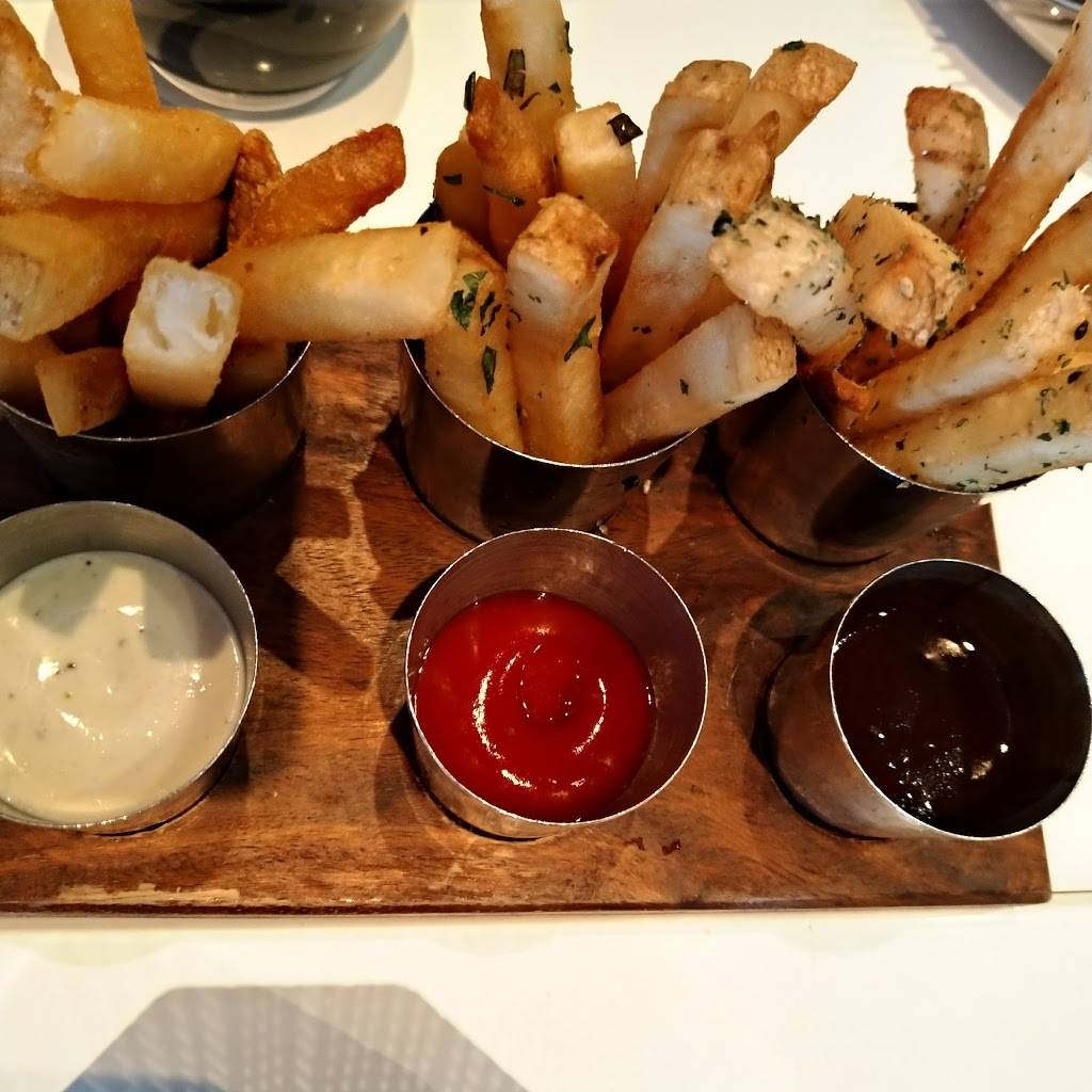 STRIPSTEAK Waikiki | restaurant | 2330 Kalakaua Ave #330, Honolulu, HI 96815, USA | 8088962545 OR +1 808-896-2545