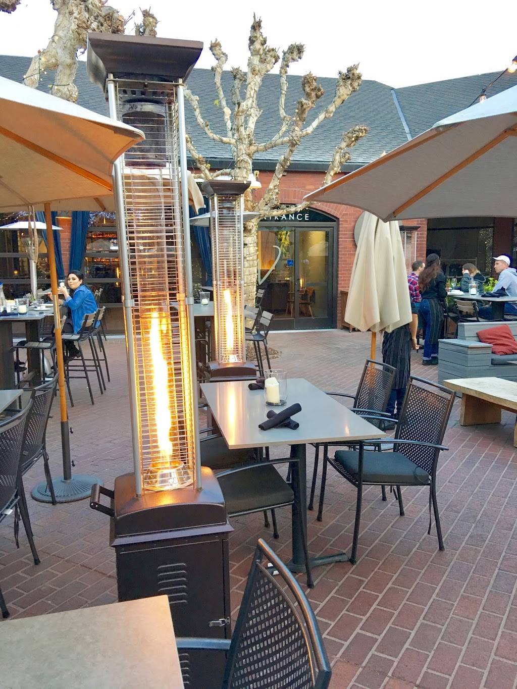 Wildwood Kitchen & Bar | restaurant | 556 Pavilions Ln, Sacramento, CA 95825, USA | 9169222858 OR +1 916-922-2858