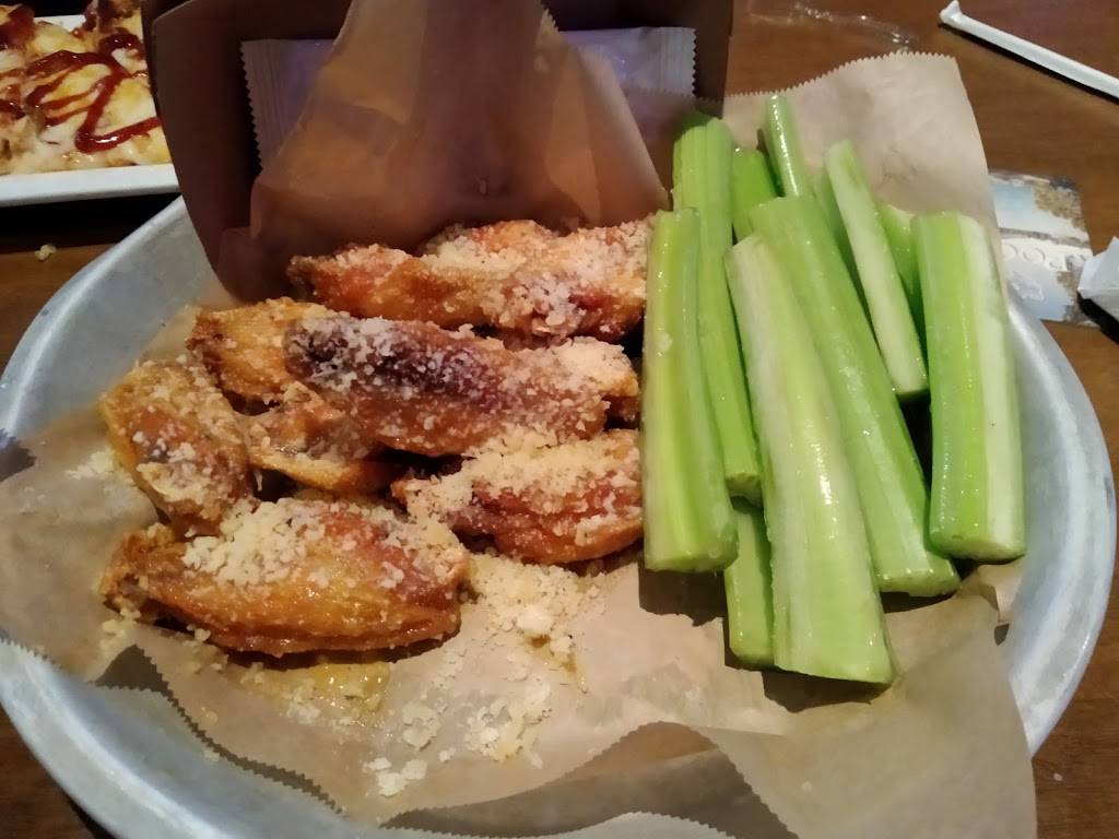 Taco Mac | restaurant | 517 University Center Blvd, Charlotte, NC 28262, USA | 7047177083 OR +1 704-717-7083