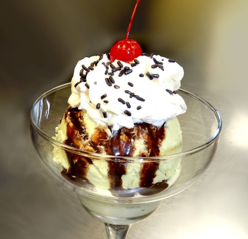 Sushi Gem Asian Bistro | restaurant | 17230 US-17 #124, Hampstead, NC 28443, USA | 9108211285 OR +1 910-821-1285