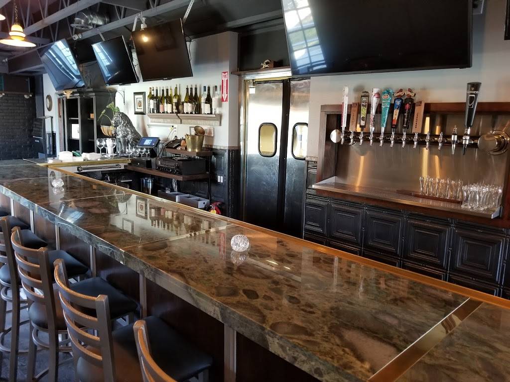Triple Crown Tavern | restaurant | 714 Adams Ave Unit 101, Huntington Beach, CA 92648, USA | 7144659041 OR +1 714-465-9041
