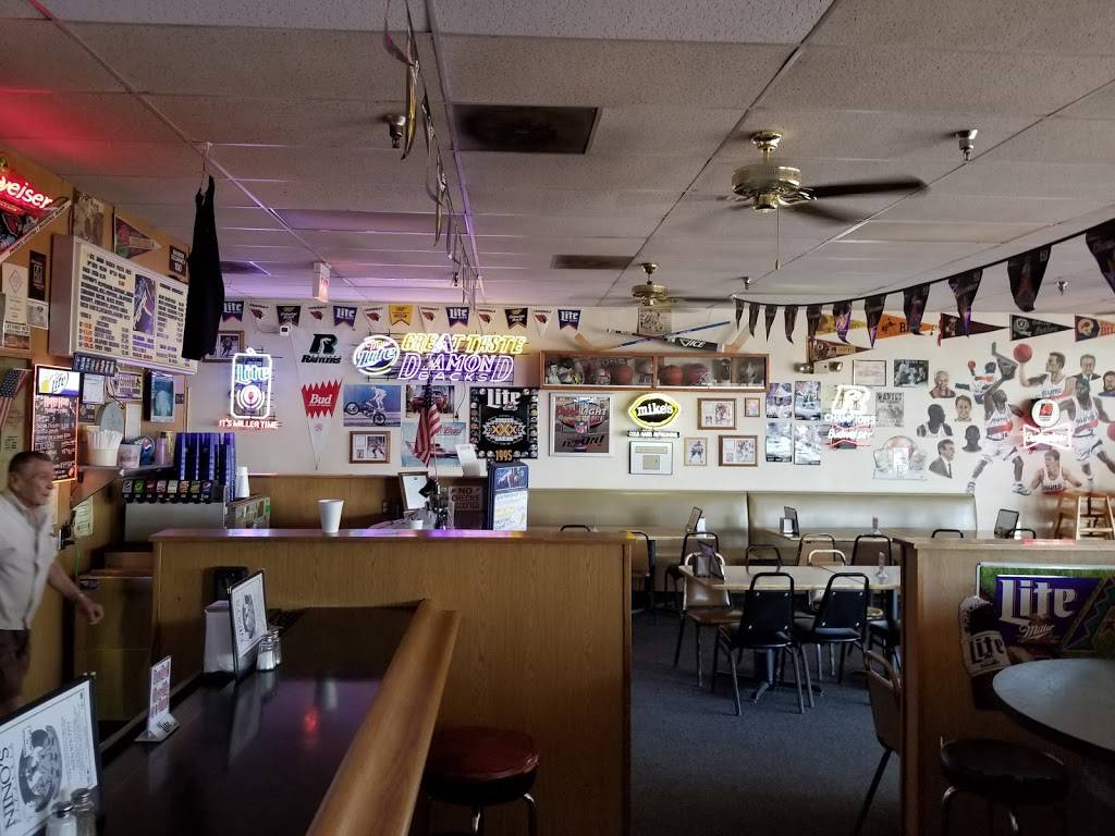 Ninos Pizzeria & Wings | restaurant | 5800 W Peoria Ave, Glendale, AZ 85302, USA | 6238787777 OR +1 623-878-7777