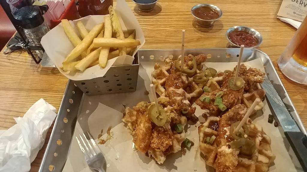 Chilis Grill & Bar | restaurant | 3196 N. Gloster, Tupelo, MS 38804, USA | 6626208883 OR +1 662-620-8883