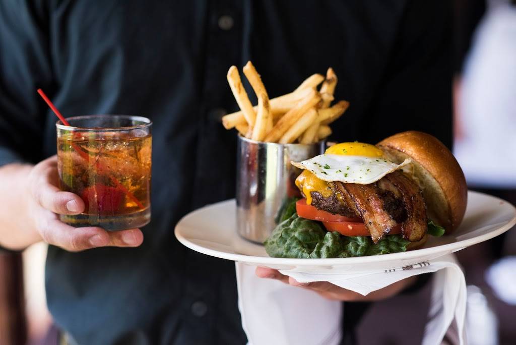 Del-Bar | restaurant | 800 Wisconsin Dells Pkwy, Wisconsin Dells, WI 53965, USA | 6082531861 OR +1 608-253-1861