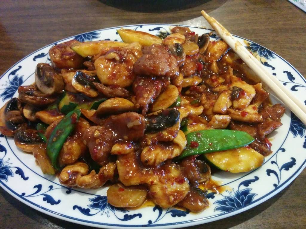 Dragon Inn | restaurant | 101 2nd St, Eaton, CO 80615, USA | 9704542705 OR +1 970-454-2705