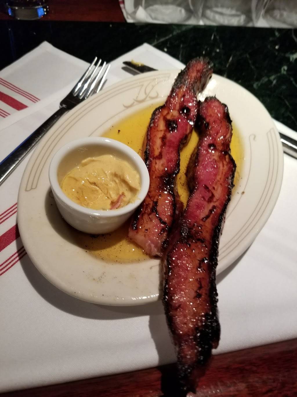 Jimmy Hays | restaurant | 4310 Austin Blvd, Island Park, NY 11558, USA | 5164325155 OR +1 516-432-5155