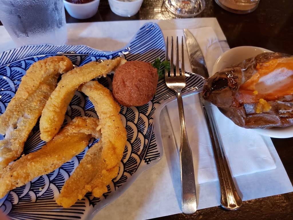 Catfish Charlie | restaurant | 11419 Canal Rd, Gulfport, MS 39503, USA | 2288329195 OR +1 228-832-9195