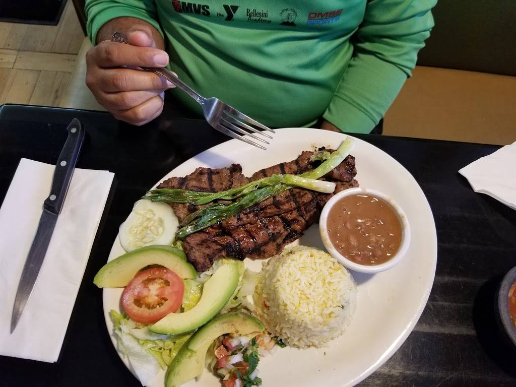 El Taco Guapo Restaurant | restaurant | 443 River St, Haverhill, MA 01832, USA | 9782419170 OR +1 978-241-9170