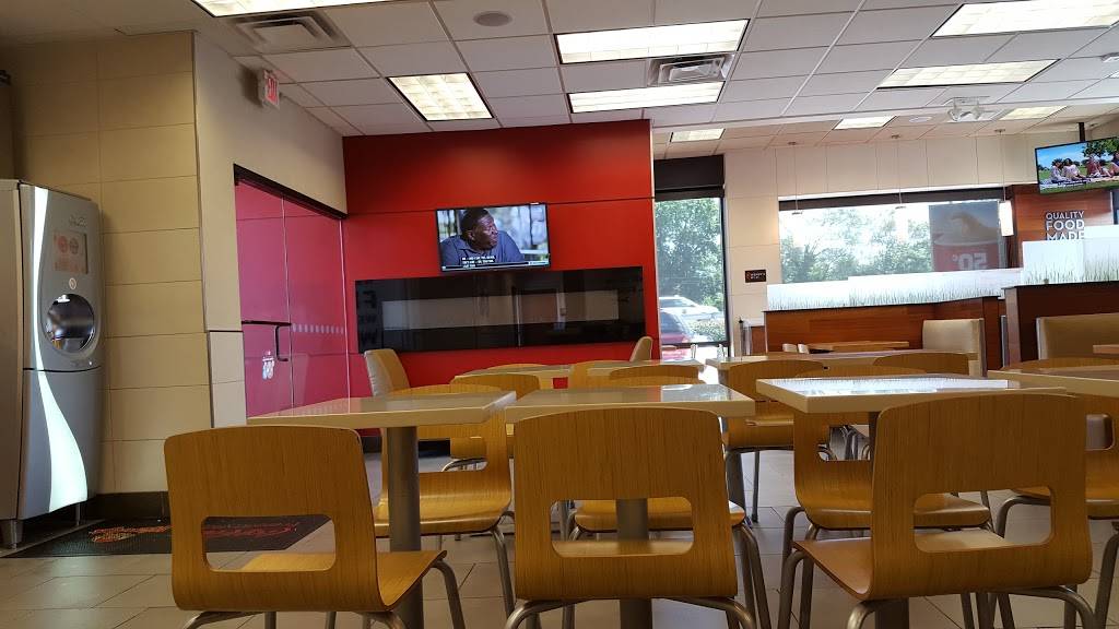 Wendys | restaurant | 2409 Post Dr, Indianapolis, IN 46219, USA | 3178970435 OR +1 317-897-0435