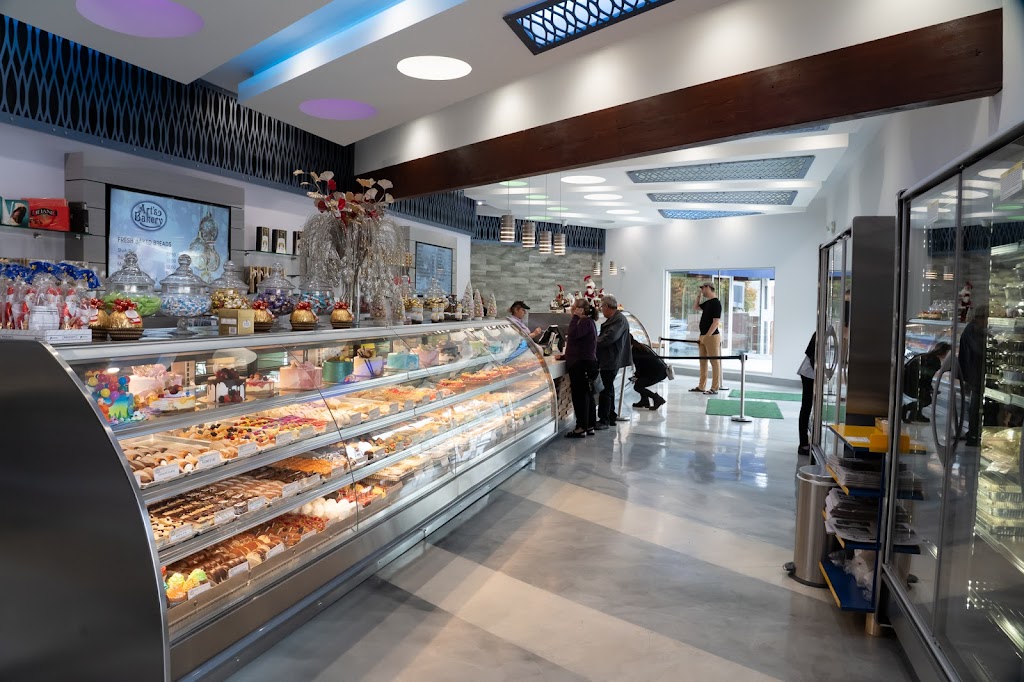 Arts Bakery & Cafe | bakery | 1122 E Chevy Chase Dr, Glendale, CA 91205, USA | 8185525053 OR +1 818-552-5053
