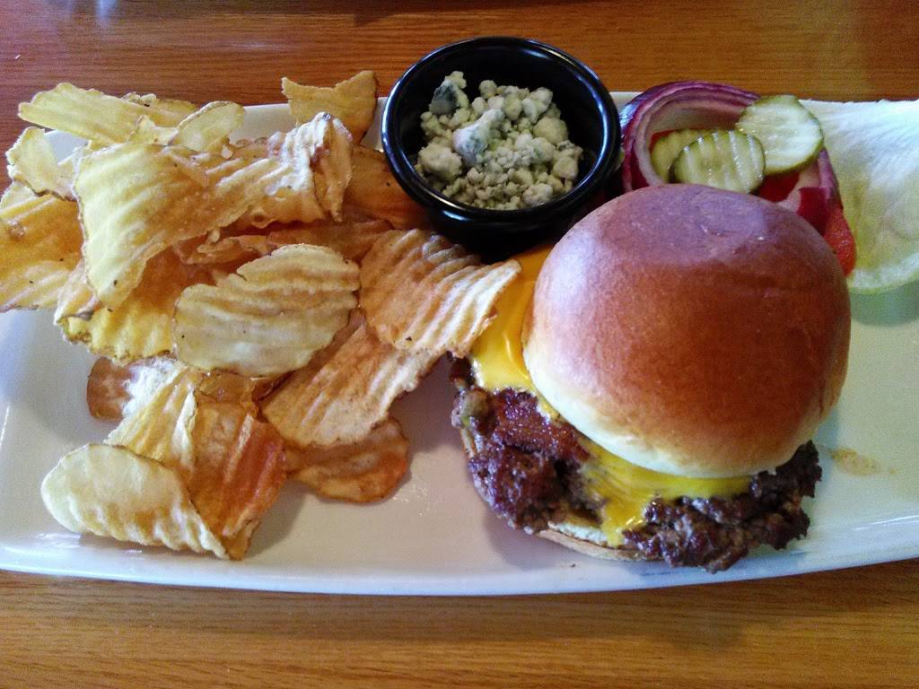 Applebees Grill + Bar | restaurant | 1545 Palm Bay Rd NE, Melbourne, FL 32905, USA | 3219514440 OR +1 321-951-4440