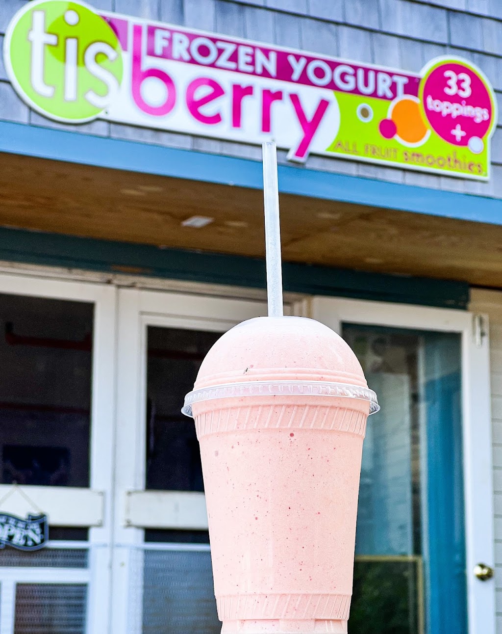 Tisberry Cafe: Frozen Yogurt, Smoothies and Superfood Bowls | restaurant | 29 Main St, Vineyard Haven, MA 02568, USA | 5086879314 OR +1 508-687-9314