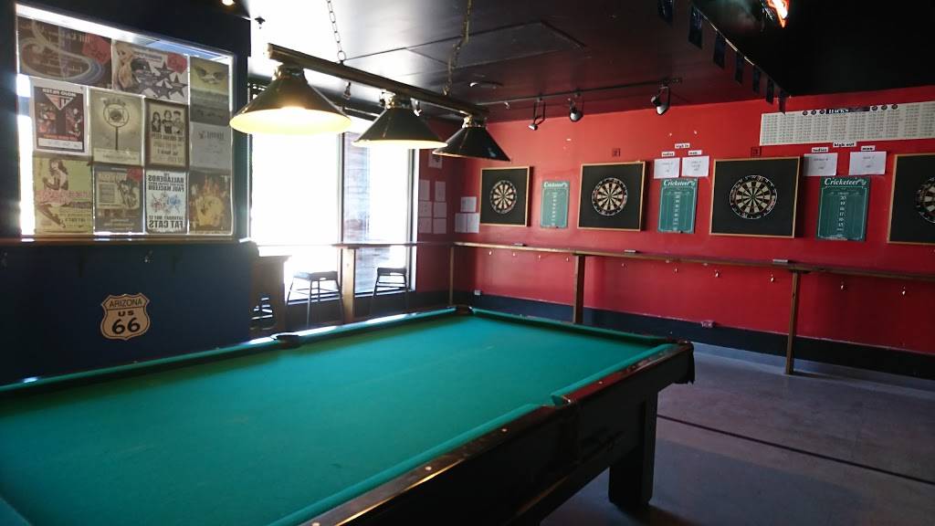 Hacks Taps & Grill | restaurant | 101 Hazelglen Dr #1, Kitchener, ON N2M 5A2, Canada | 5197442839 OR +1 519-744-2839