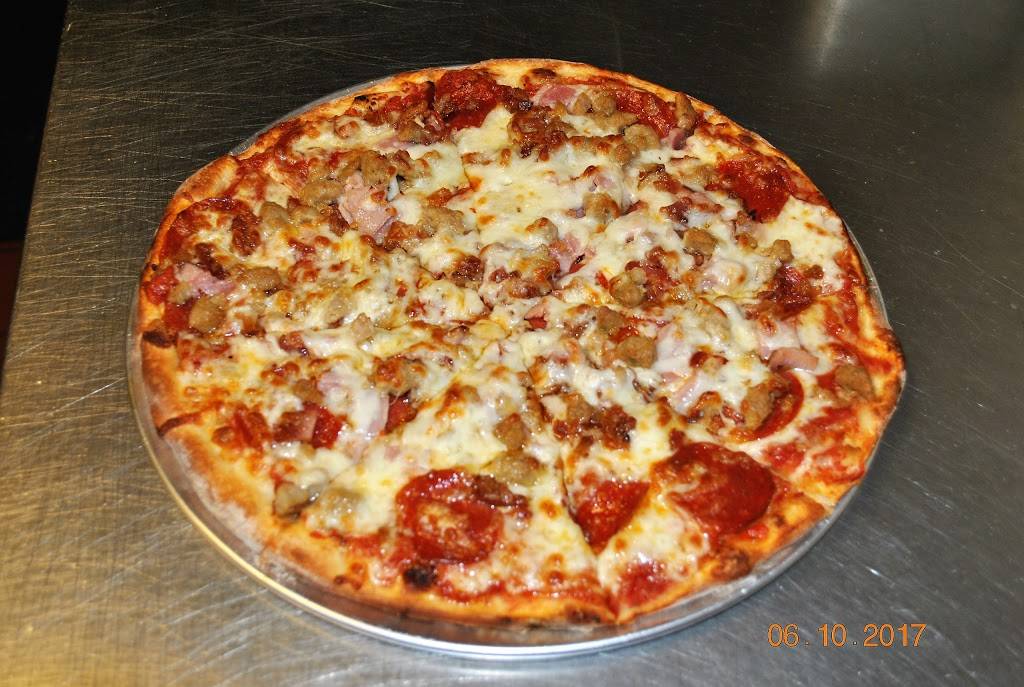 Dogtooth Sports and Music Bar | restaurant | 5310 Shirley St, Naples, FL 34109, USA | 2394317004 OR +1 239-431-7004