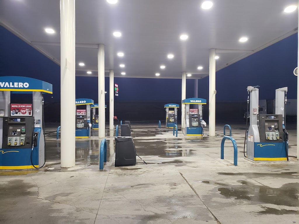 Allsups Convenience Store | restaurant | 1000 S Main St, Vega, TX 79092, USA | 8062672551 OR +1 806-267-2551