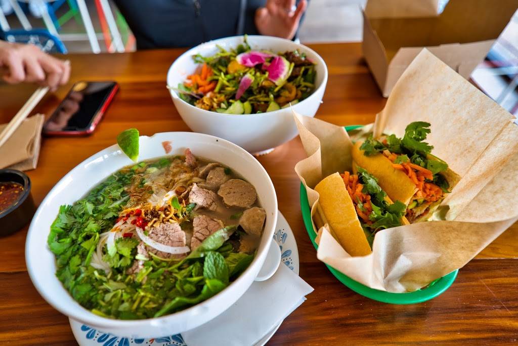 Le Bleu | restaurant | 9070 Research Blvd Suite 303, Austin, TX 78758, USA | 5127701100 OR +1 512-770-1100