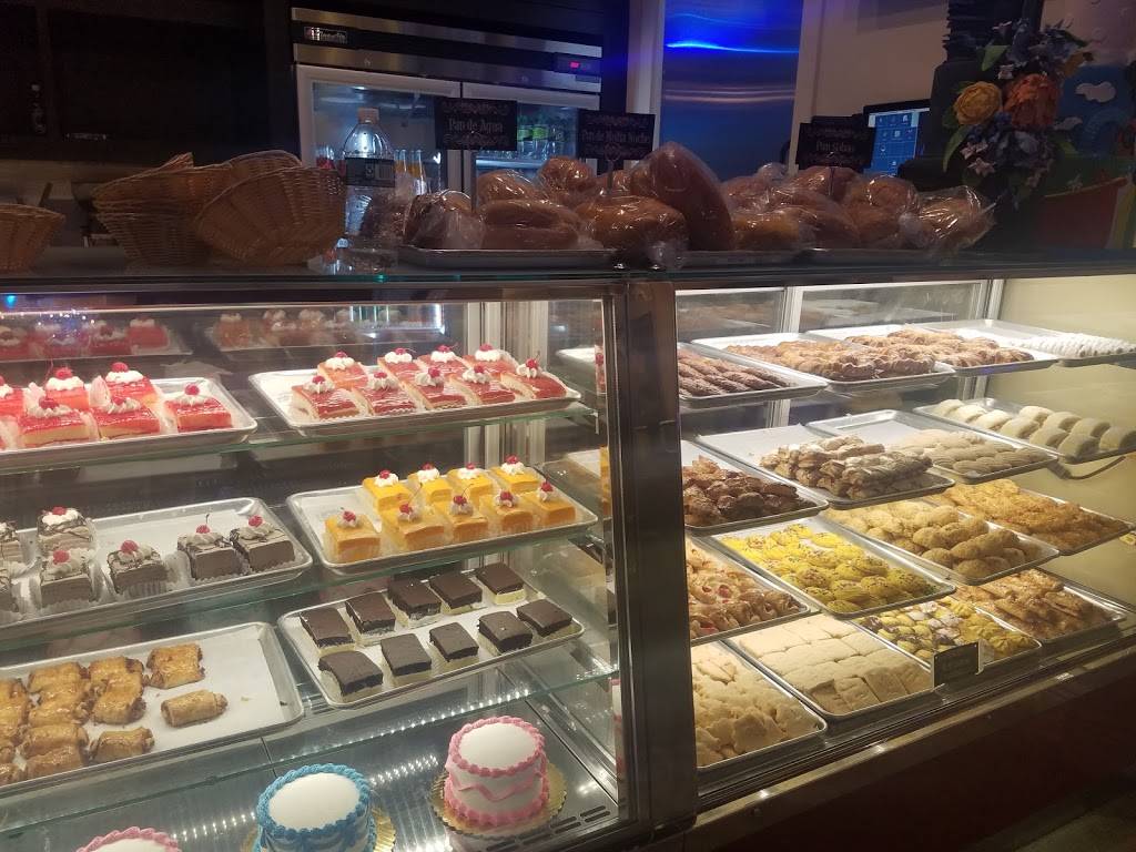 La Casa del Mofongo & Piano Bar | restaurant | 546 W 207th St, New York, NY 10034, USA | 2125448888 OR +1 212-544-8888