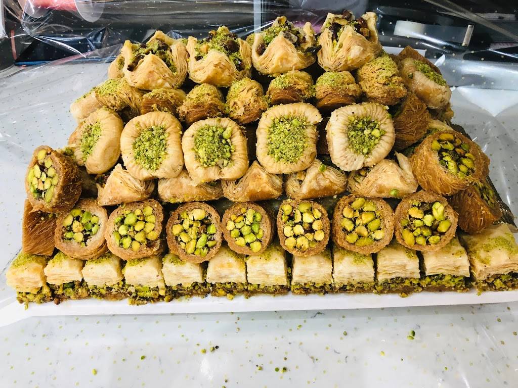 Baklawa King Inc. | restaurant | 488 Eglinton Ave W, Mississauga, ON L5R 0G2, Canada | 9055019995 OR +1 905-501-9995