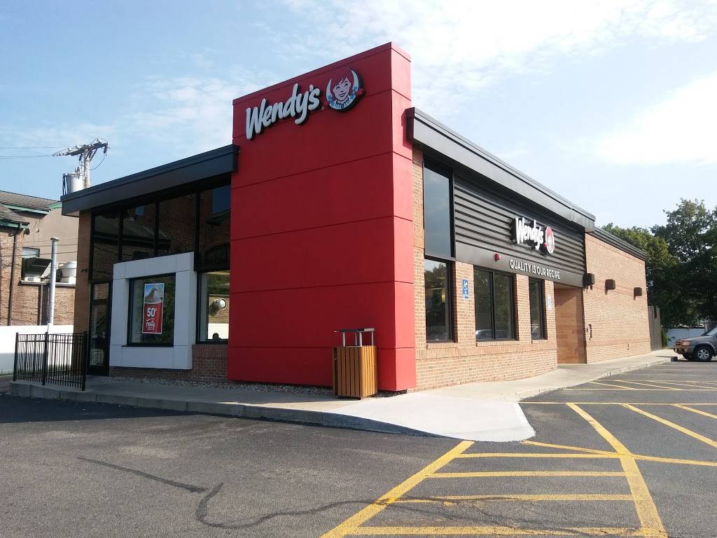 Wendys | restaurant | 303 Montvale Ave, Woburn, MA 01801, USA | 7819370821 OR +1 781-937-0821