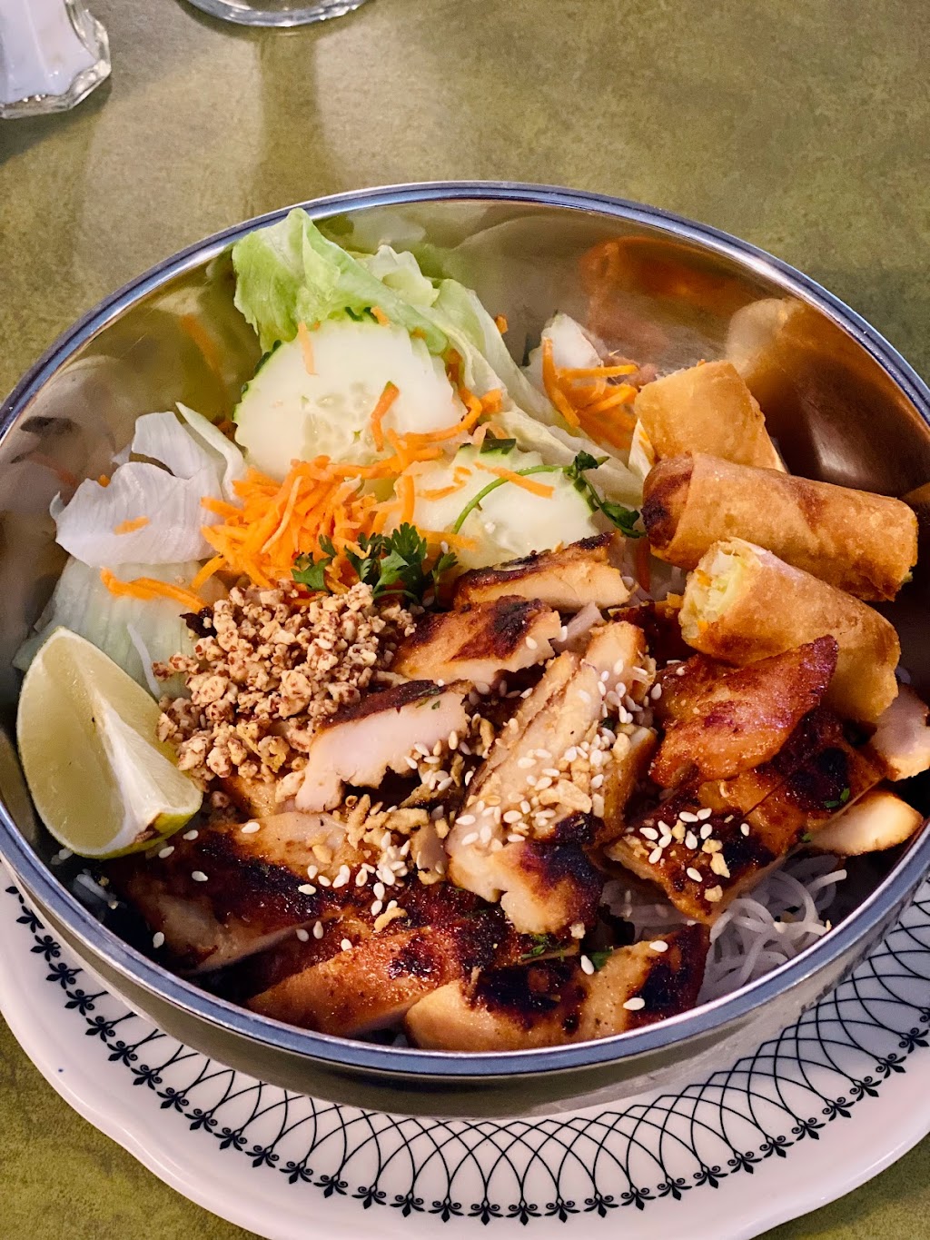 Sarocha Thai Restaurant in Great Bend | restaurant | 30 S Patton Rd, Great Bend, KS 67530, USA | 6207923100 OR +1 620-792-3100