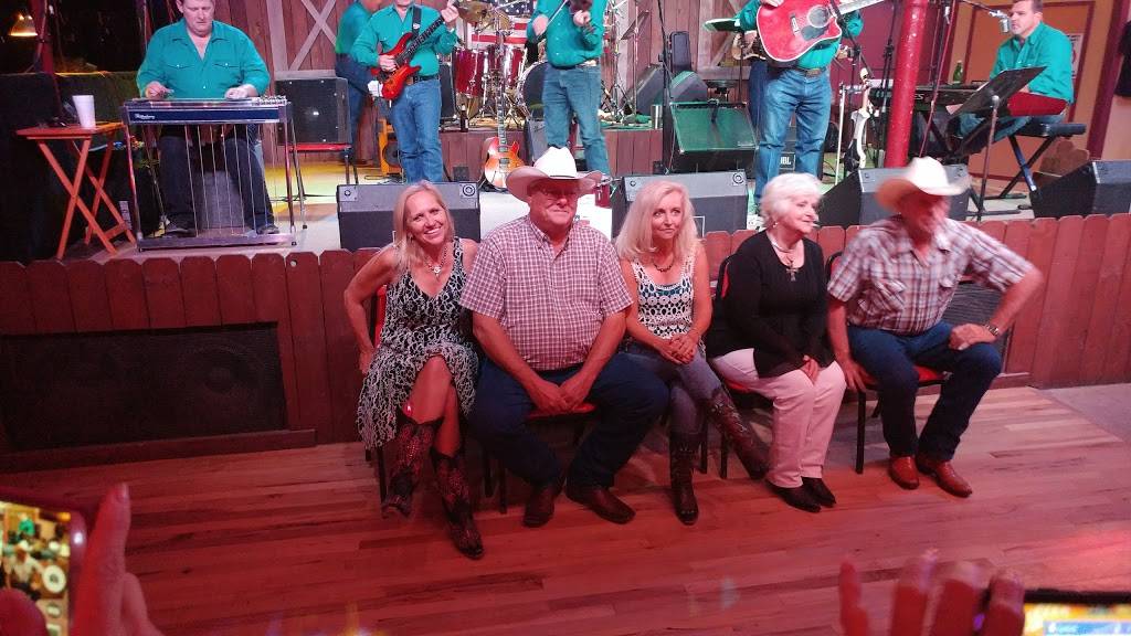 Cotton Country Club | restaurant | 212 E Davilla St, Granger, TX 76530, USA | 5128590700 OR +1 512-859-0700