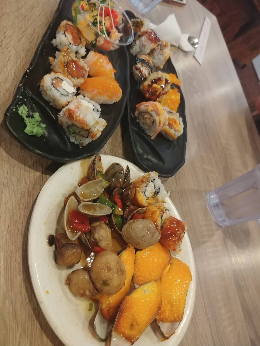 Natsumi Sushi & Seafood Buffet | restaurant | 7040 Miramar Rd, San Diego, CA 92121, USA | 8586950888 OR +1 858-695-0888