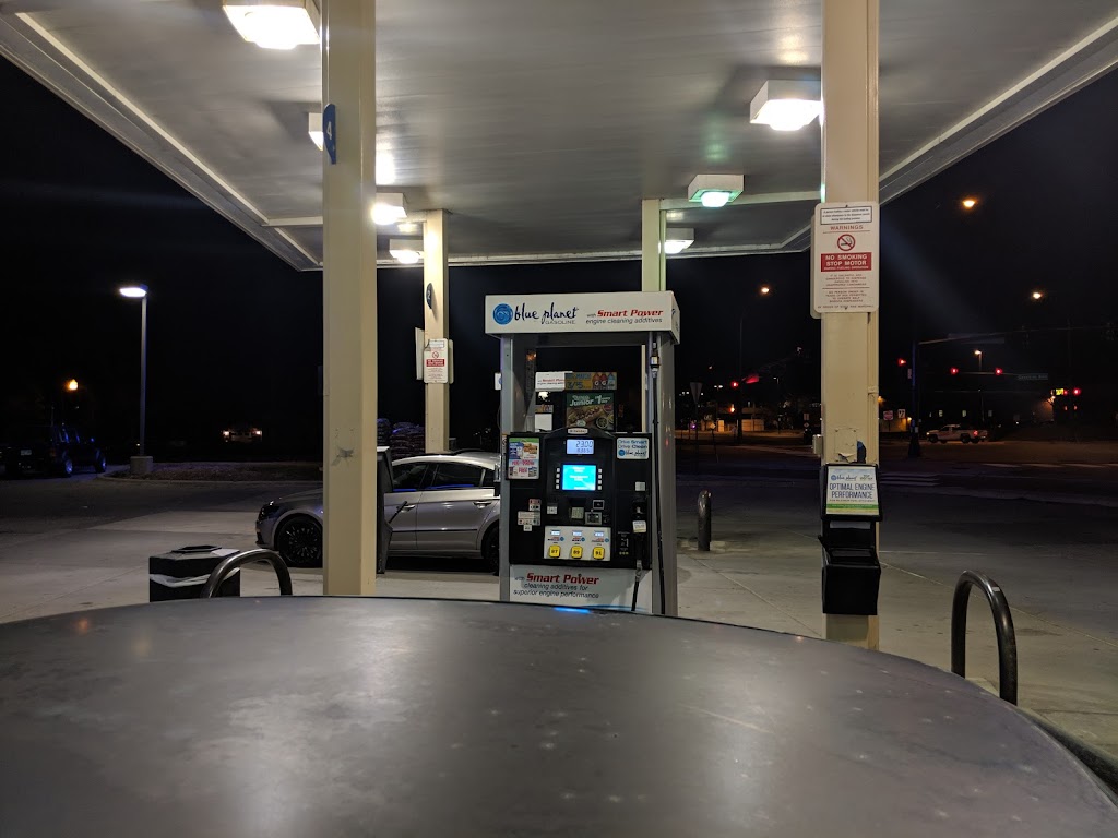 Holiday Stationstores | cafe | 300 11th Ave S, Hopkins, MN 55343, USA | 9529353654 OR +1 952-935-3654