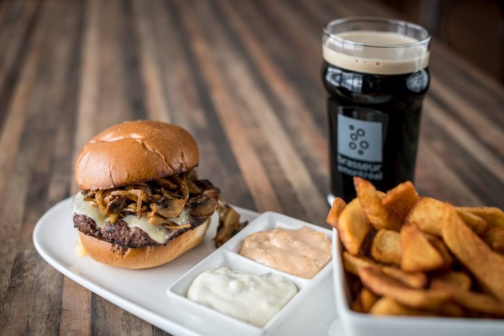 Kaline Resto Pub | restaurant | 3280 Rue Laval, Lac-Mégantic, QC G6B 1A4, Canada | 8195824242 OR +1 819-582-4242