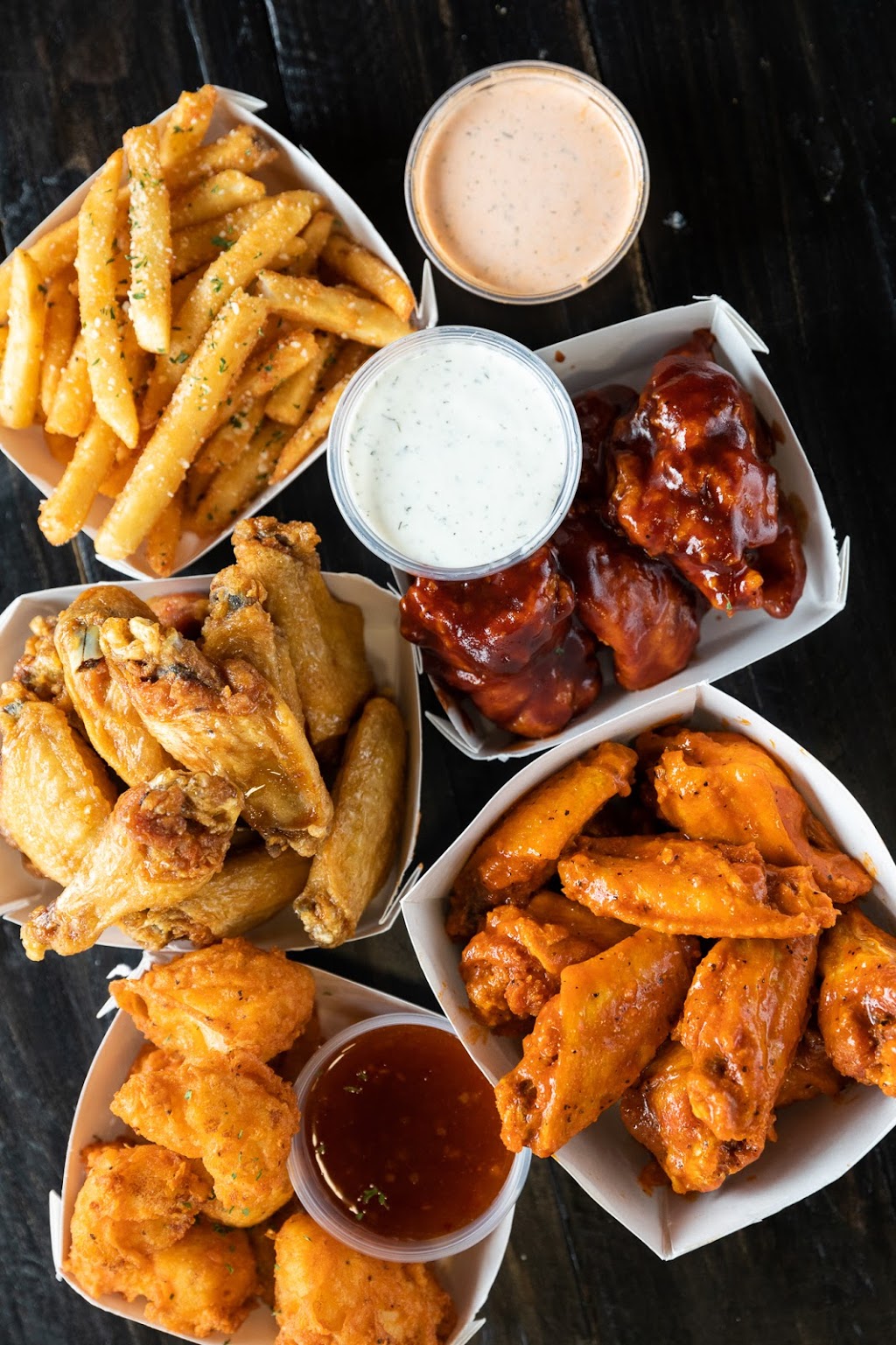 Wing Snob | restaurant | 360 E Round Grove Rd Ste 840, Lewisville, TX 75067, USA | 9729249464 OR +1 972-924-9464