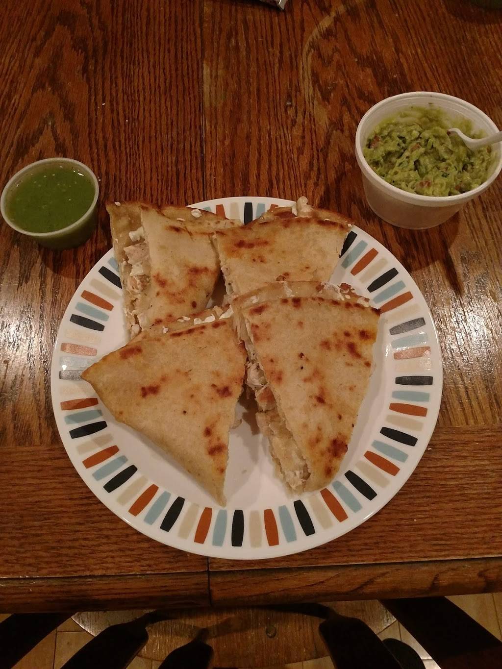 Taqueria El Maguey | restaurant | 1538 S 10th St, Philadelphia, PA 19147, USA | 2675283296 OR +1 267-528-3296