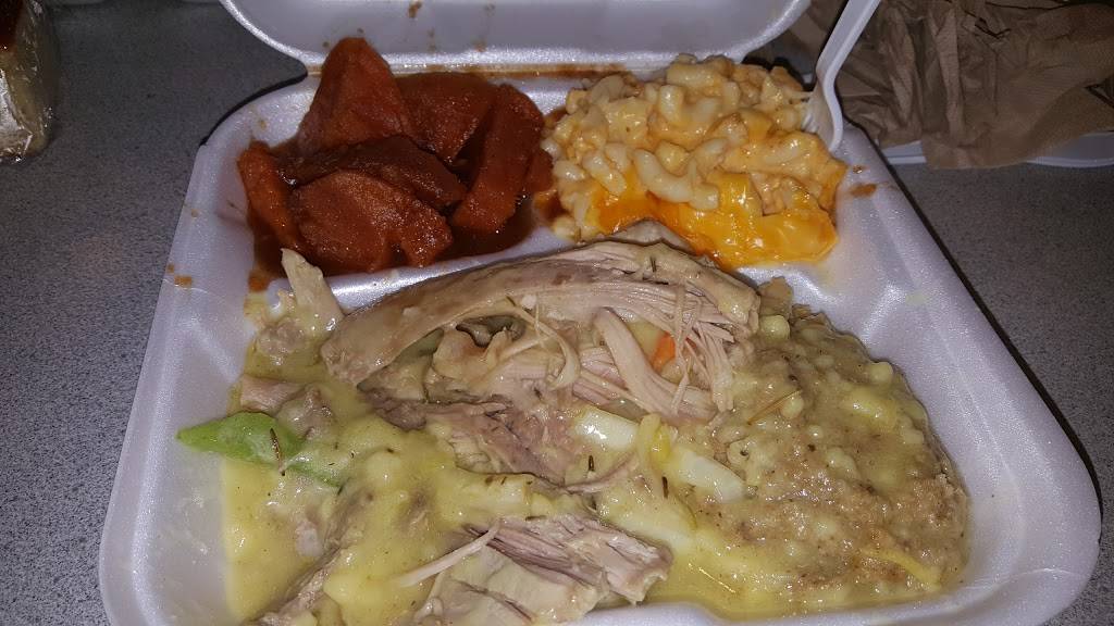 Levis Restaurant & Catering | restaurant | 10252 Lake Arbor Way, Mitchellville, MD 20721, USA | 3013365000 OR +1 301-336-5000