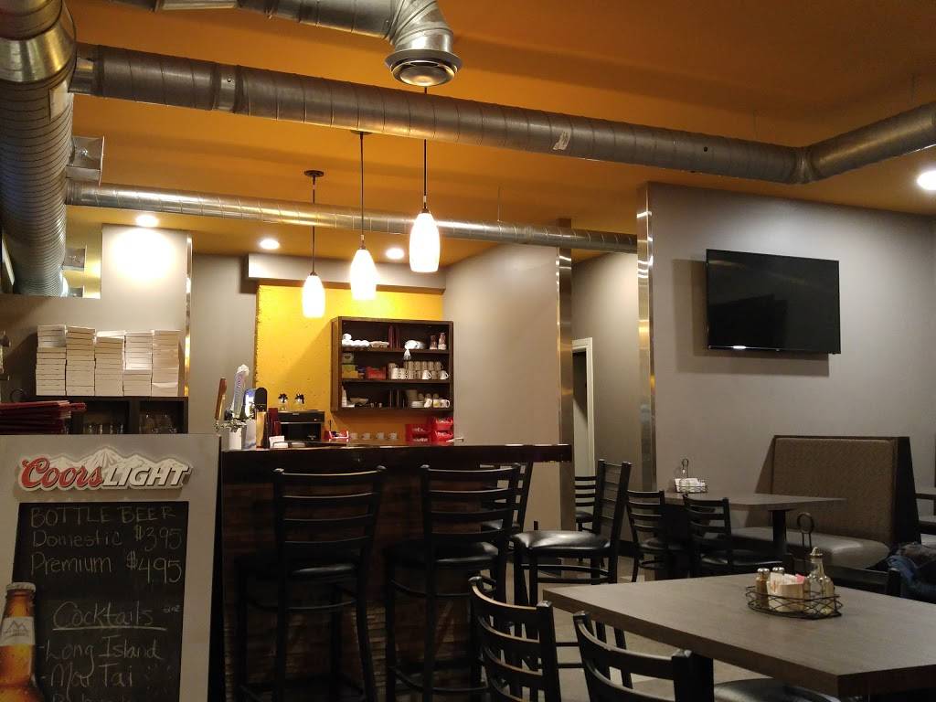 Papas Pizzeria | restaurant | 18 Manitou Cres W, Amherstview, ON K7N 1S3, Canada | 6133896722 OR +1 613-389-6722