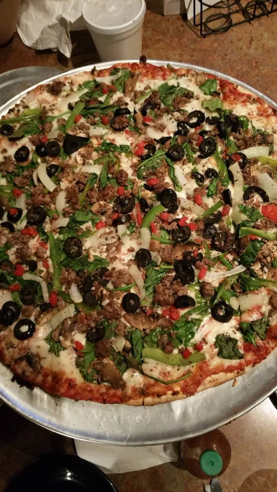 Joanies Pizzeria | restaurant | 2101 Menard St, St. Louis, MO 63104, USA | 3148651994 OR +1 314-865-1994