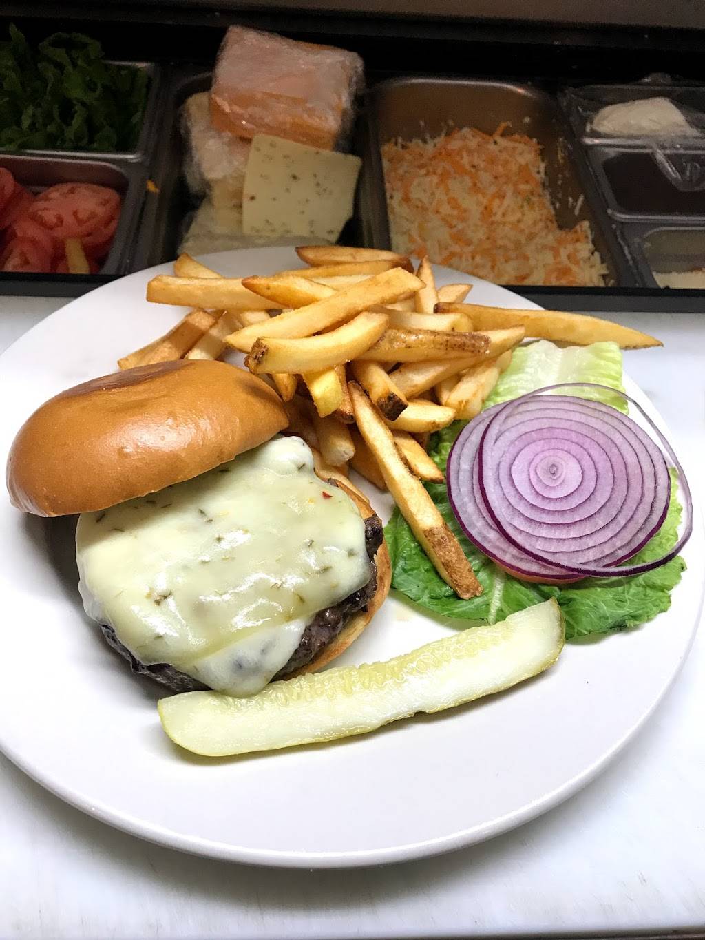 McMahons Public House | restaurant | 39 5th Ave, Brooklyn, NY 11217, USA | 7182304549 OR +1 718-230-4549