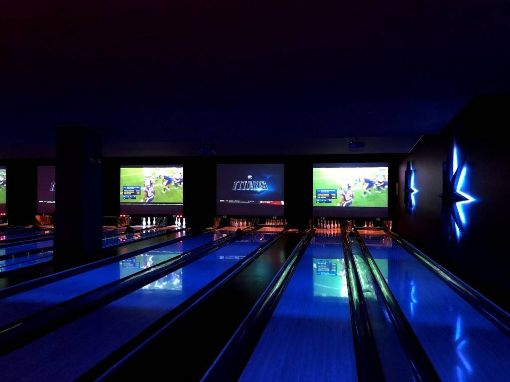 Lucky Strike Bellevue | night club | 700 Bellevue Way NE Suite #250, Bellevue, WA 98004, USA | 4254535137 OR +1 425-453-5137