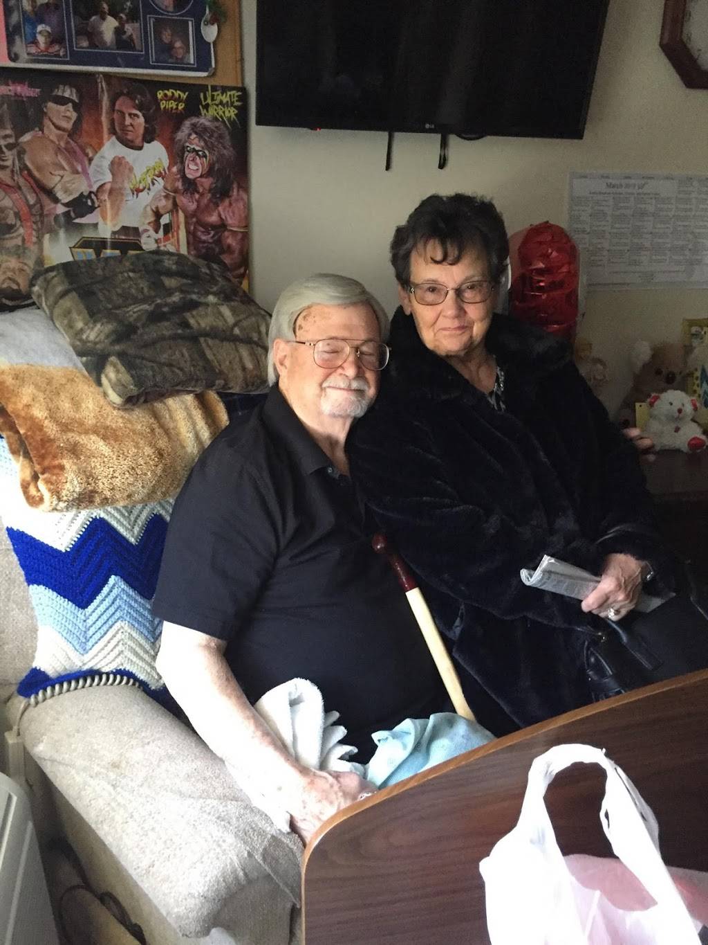 B & K Root Beer | restaurant | 1412 N Park Ave, Alexandria, IN 46001, USA | 7657249495 OR +1 765-724-9495