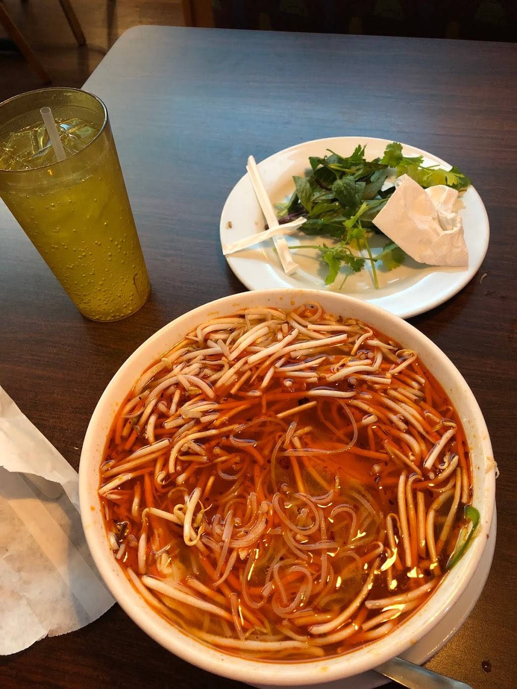 Miss Saigon Pho | restaurant | 310 S Walton Blvd, Bentonville, AR 72712, USA | 4792684663 OR +1 479-268-4663