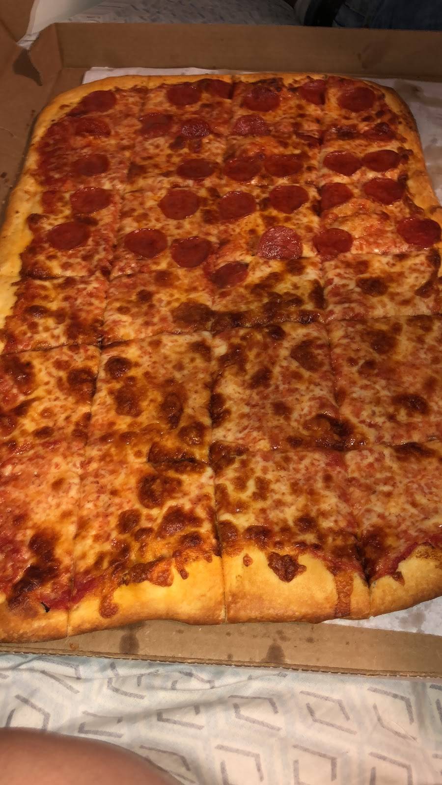 Spooners Restaurant & Pizza | meal takeaway | 1131, 1400 Whalley Ave, New Haven, CT 06515, USA | 2033899894 OR +1 203-389-9894