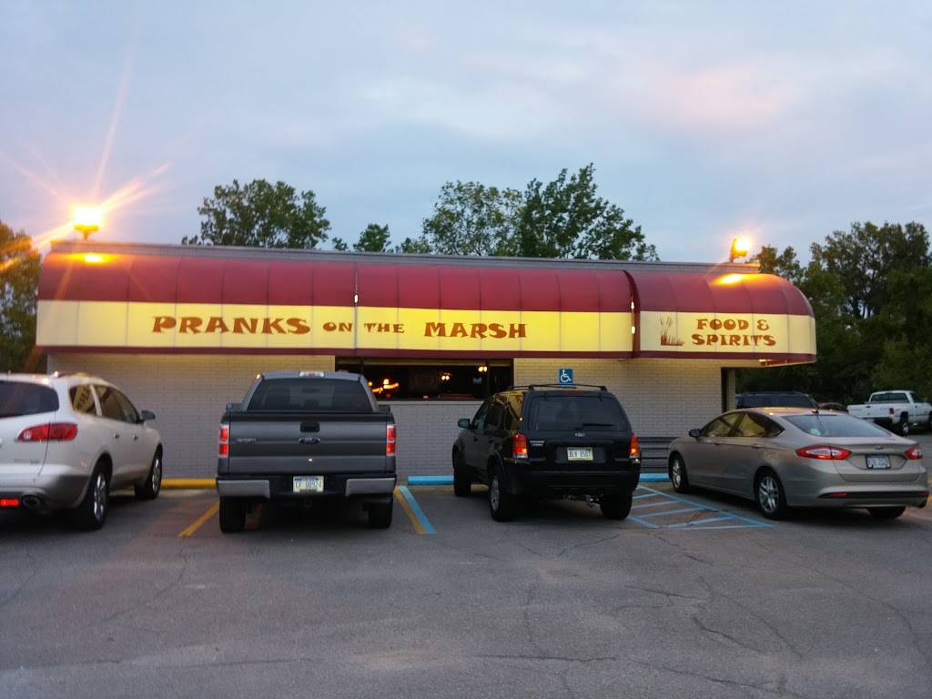 Pranks On The Marsh | restaurant | 28635 W Jefferson Ave, Rockwood, MI 48173, USA | 7346762442 OR +1 734-676-2442