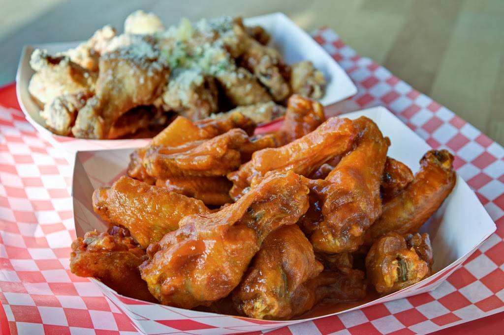 Original Buffalo Wings | restaurant | 2499 Lombard St, San Francisco, CA 94123, USA | 4159318181 OR +1 415-931-8181