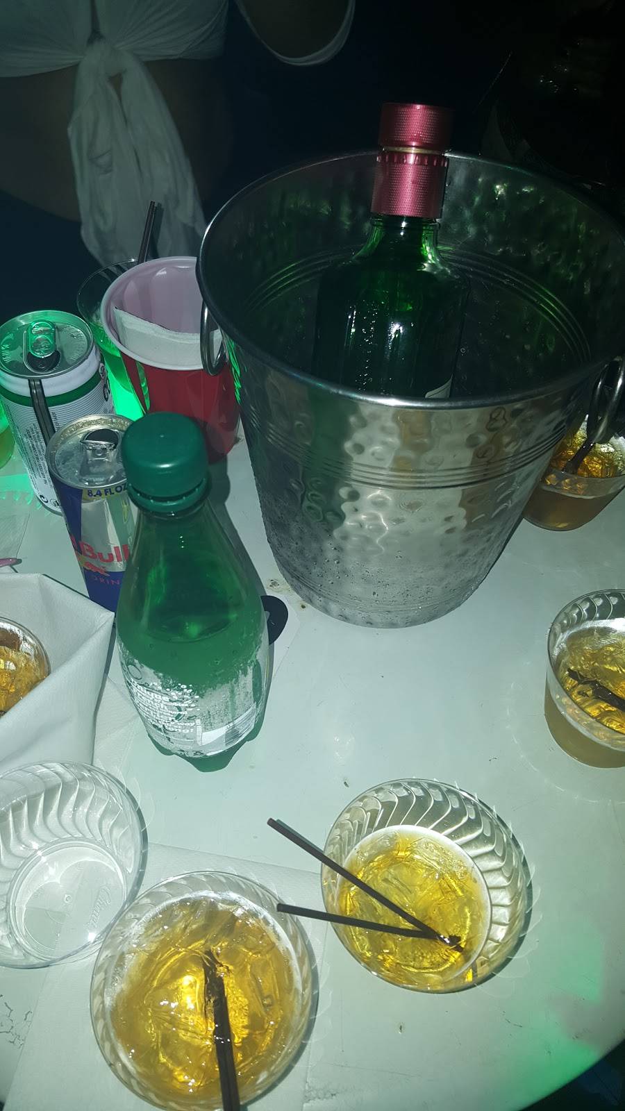 Makarena | restaurant | 150 Common St, Lawrence, MA 01840, USA | 9786551483 OR +1 978-655-1483