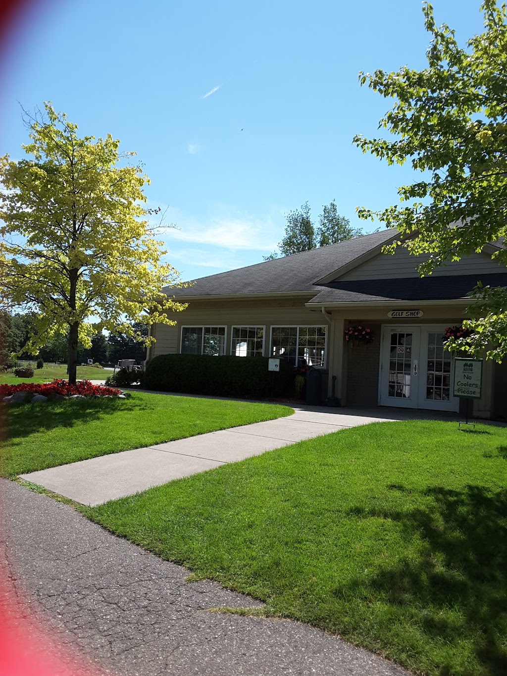 Timber Trace Golf Club | restaurant | 1 Champions Circle, Pinckney, MI 48169, USA | 7348781800 OR +1 734-878-1800