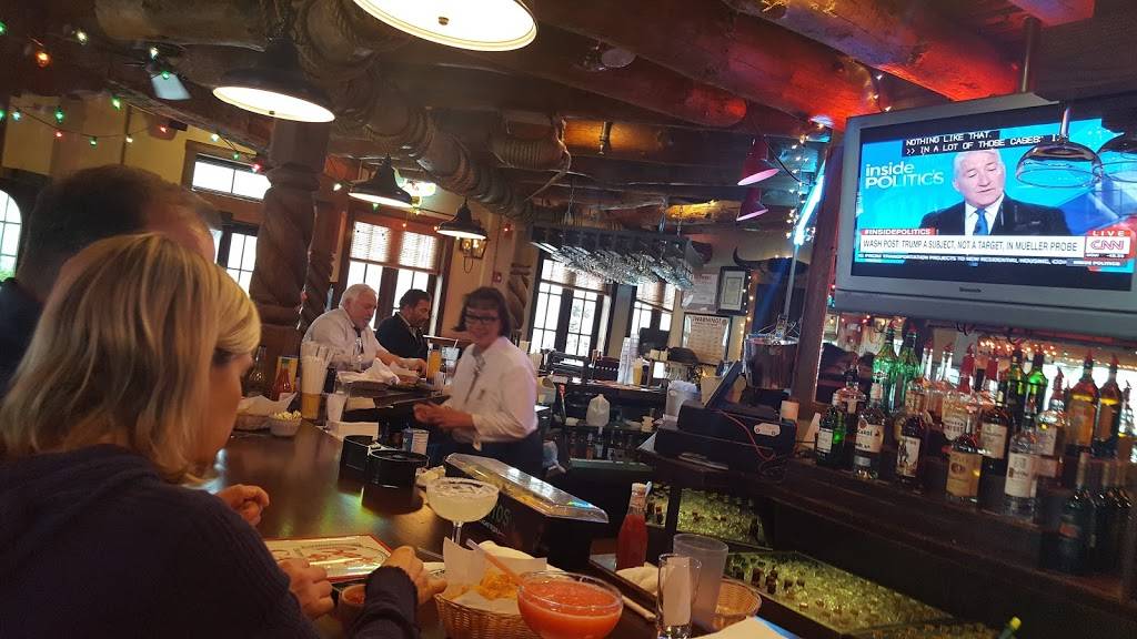 Shops at Saugus | shopping mall | 334 Broadway, US-1, Saugus, MA 01906, USA | 6107471200 OR +1 610-747-1200