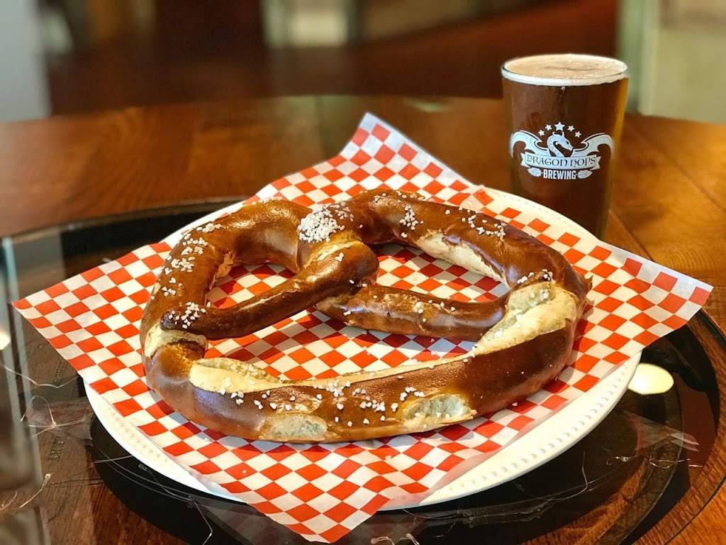 Dragon Hops Brewing | restaurant | 130 E Main St, Purcellville, VA 20132, USA | 5404413660 OR +1 540-441-3660