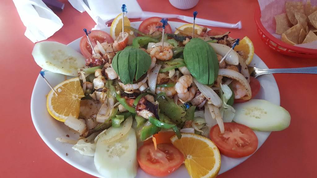 La Playa Guayabitos | restaurant | 129 4th St, Turlock, CA 95380, USA | 2096670224 OR +1 209-667-0224