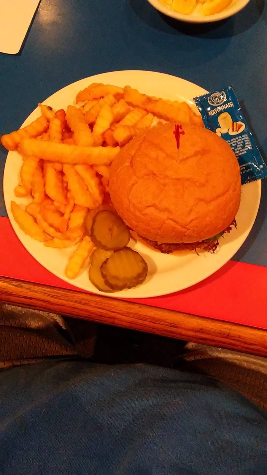 Country Pride | restaurant | 801 S Council Rd, Oklahoma City, OK 73128, USA | 4057877411 OR +1 405-787-7411